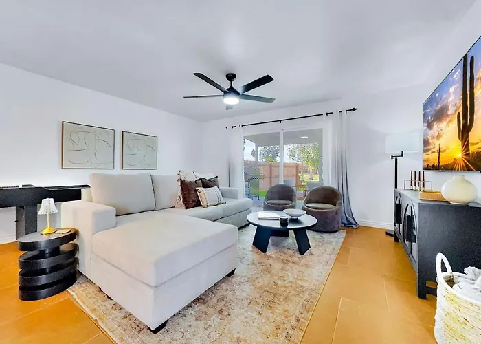 Revolta Fairway Retreat * Mesa