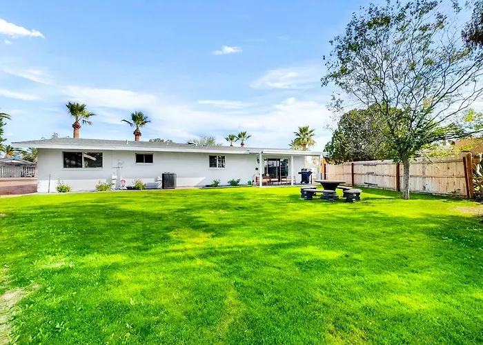 Revolta Fairway Retreat *